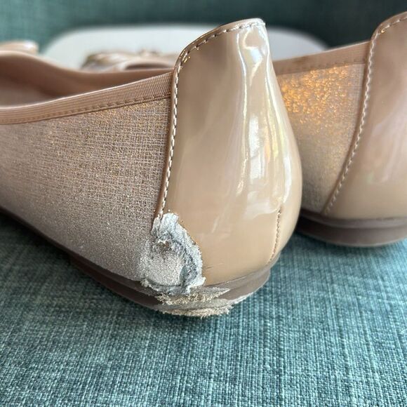 Vionic Women Minna neutral metallic ballet flat comfort shoe Beige Gold 7.5 READ - Picture 9 of 14